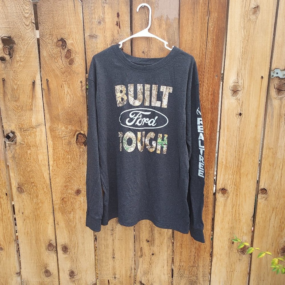 Men's Long Sleeved Shirt